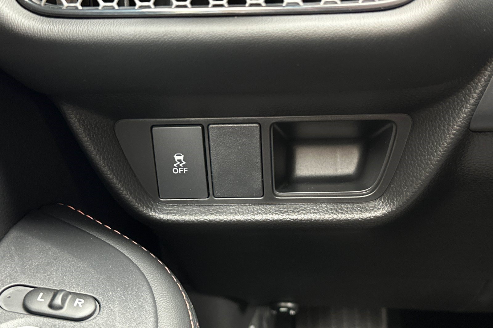 New 2027 Honda HR-V Sport image 21
