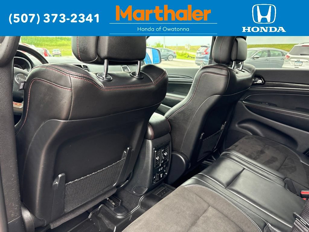 Used 2020 Jeep Grand Cherokee Trailhawk w/ Premium Lighting Group AWD/4WD image 14