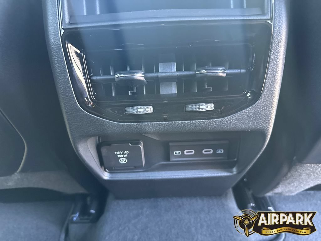 New 2026 Jeep Grand Cherokee Altitude RWD image 15