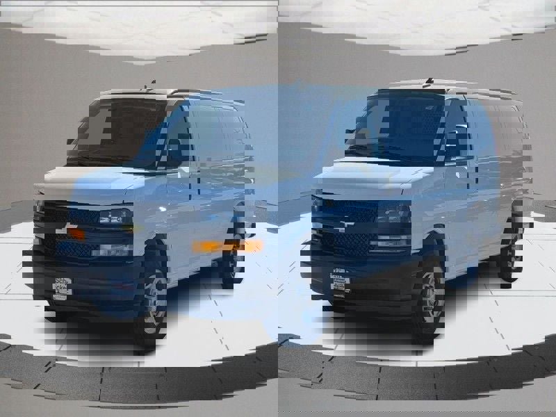 Used 2025 Chevrolet Express 2500 w/ Driver Convenience Package image 8