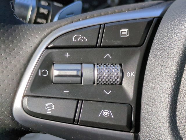 Certified 2026 Genesis G70 2.5T RWD image 24