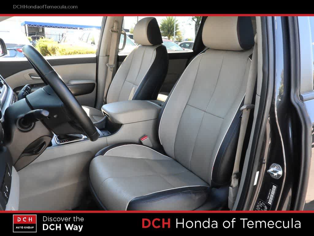 Used 2021 Kia Sedona EX FWD image 18