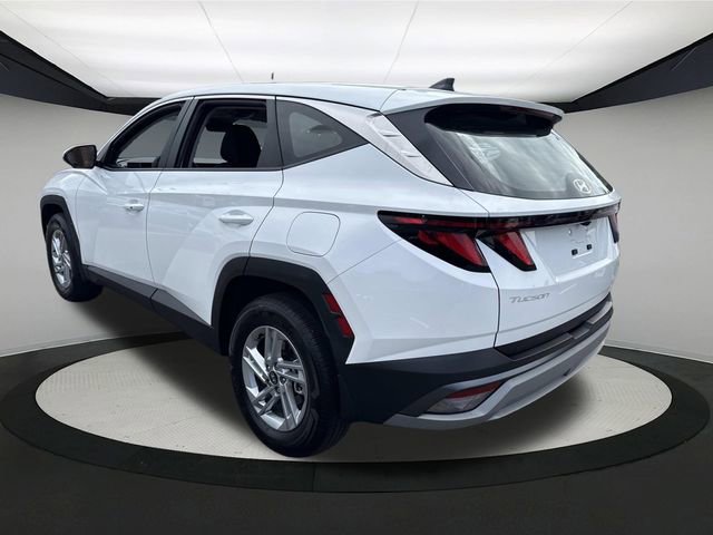 Certified 2025 Hyundai Tucson SE image 9