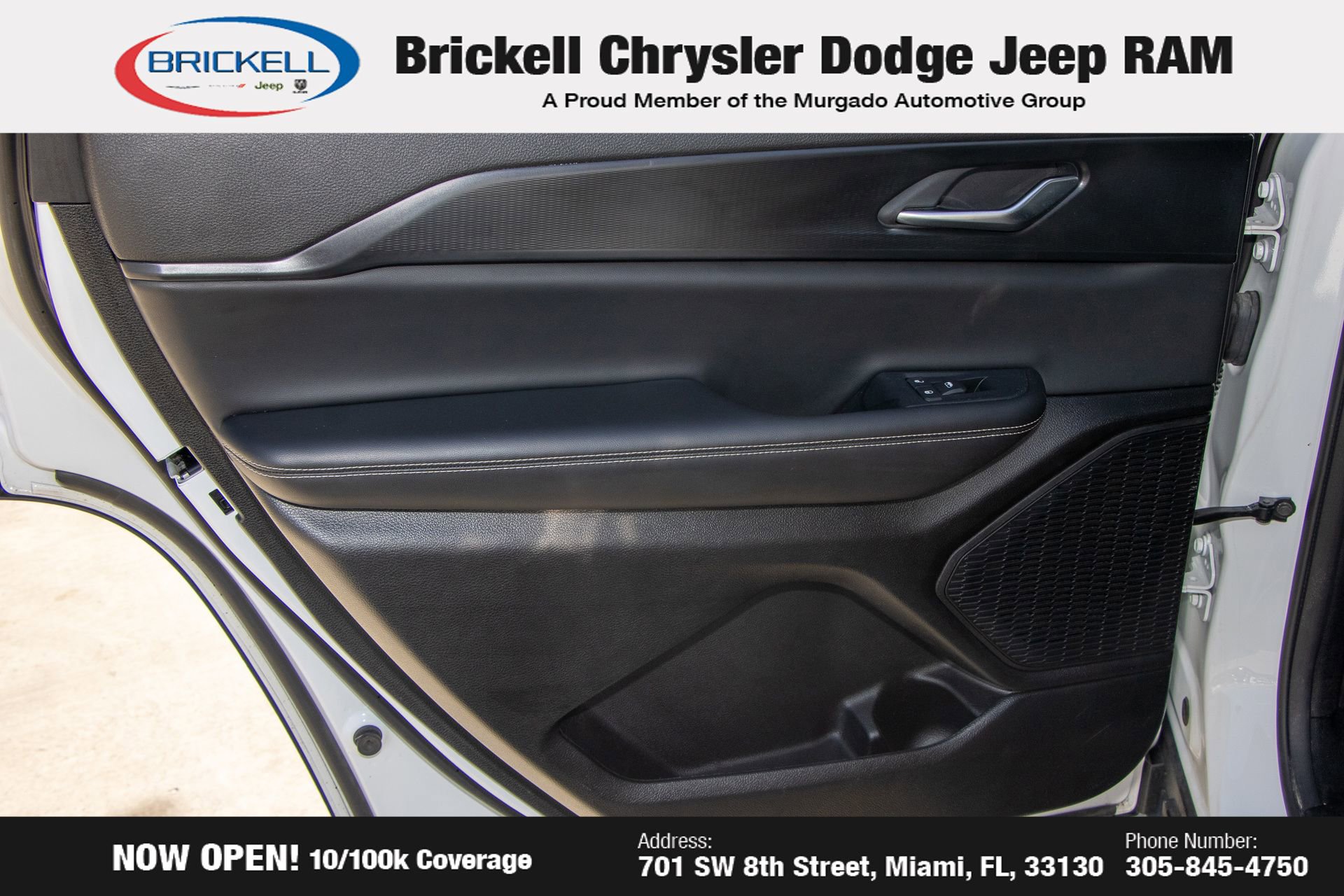 Used 2023 Jeep Grand Cherokee L Laredo image 12