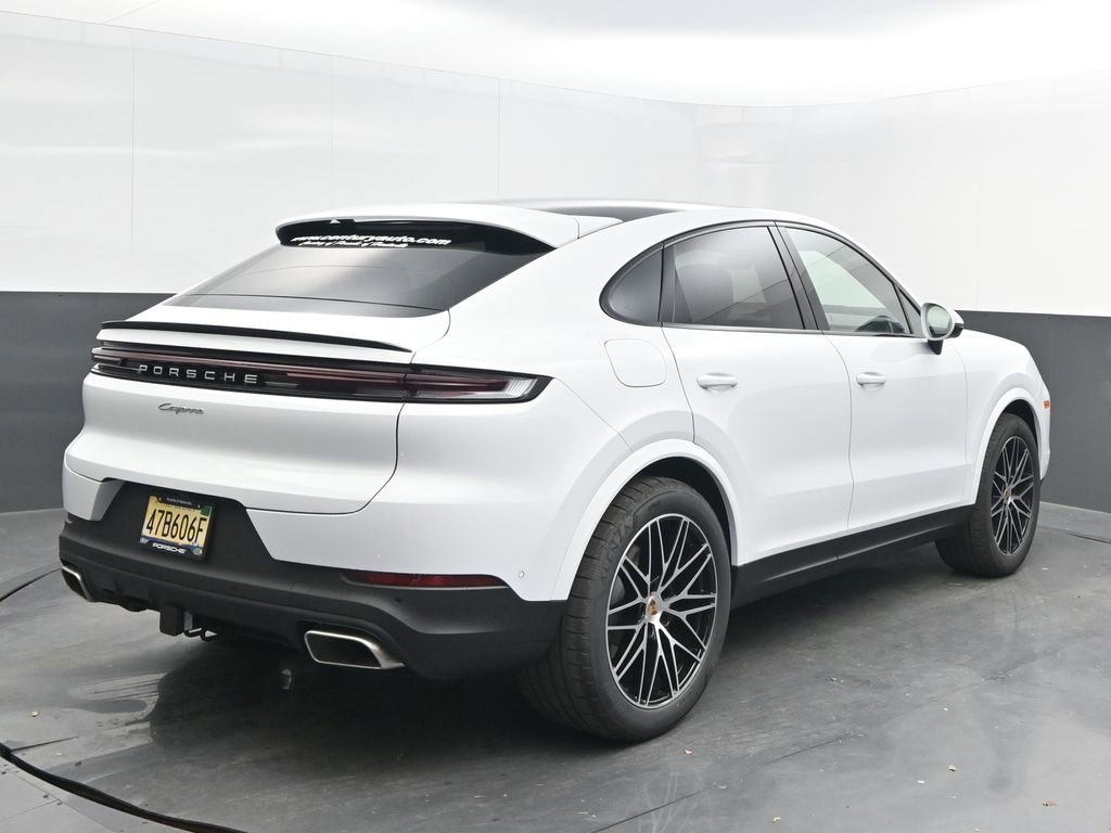 New 2025 Porsche Cayenne Coupe image 9