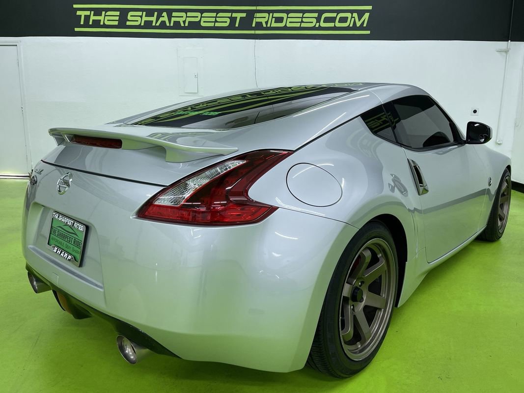 Used 2020 Nissan 370Z w/ Sport Package image 10