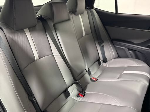 New 2026 Toyota Camry Hybrid FWD image 12