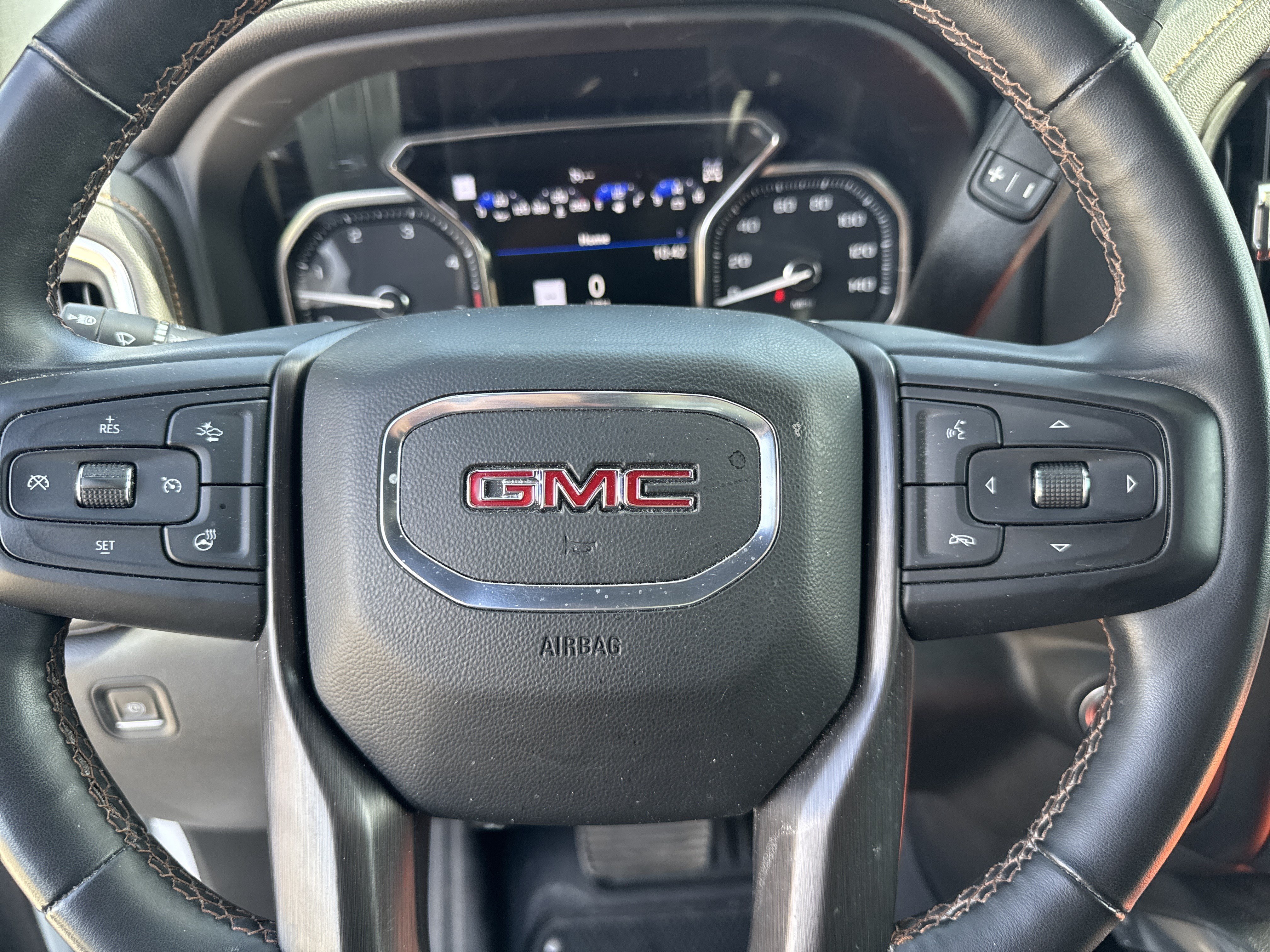 Used 2023 GMC Sierra 2500 AT4 w/ AT4 Preferred Package AWD/4WD image 14