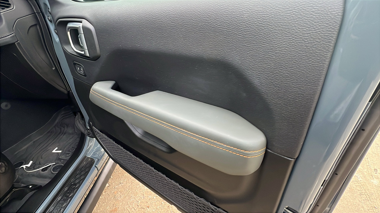 Used 2024 Jeep Gladiator Mojave image 18