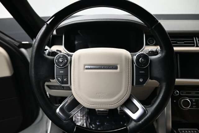 Used 2016 Land Rover Range Rover Supercharged AWD/4WD image 12
