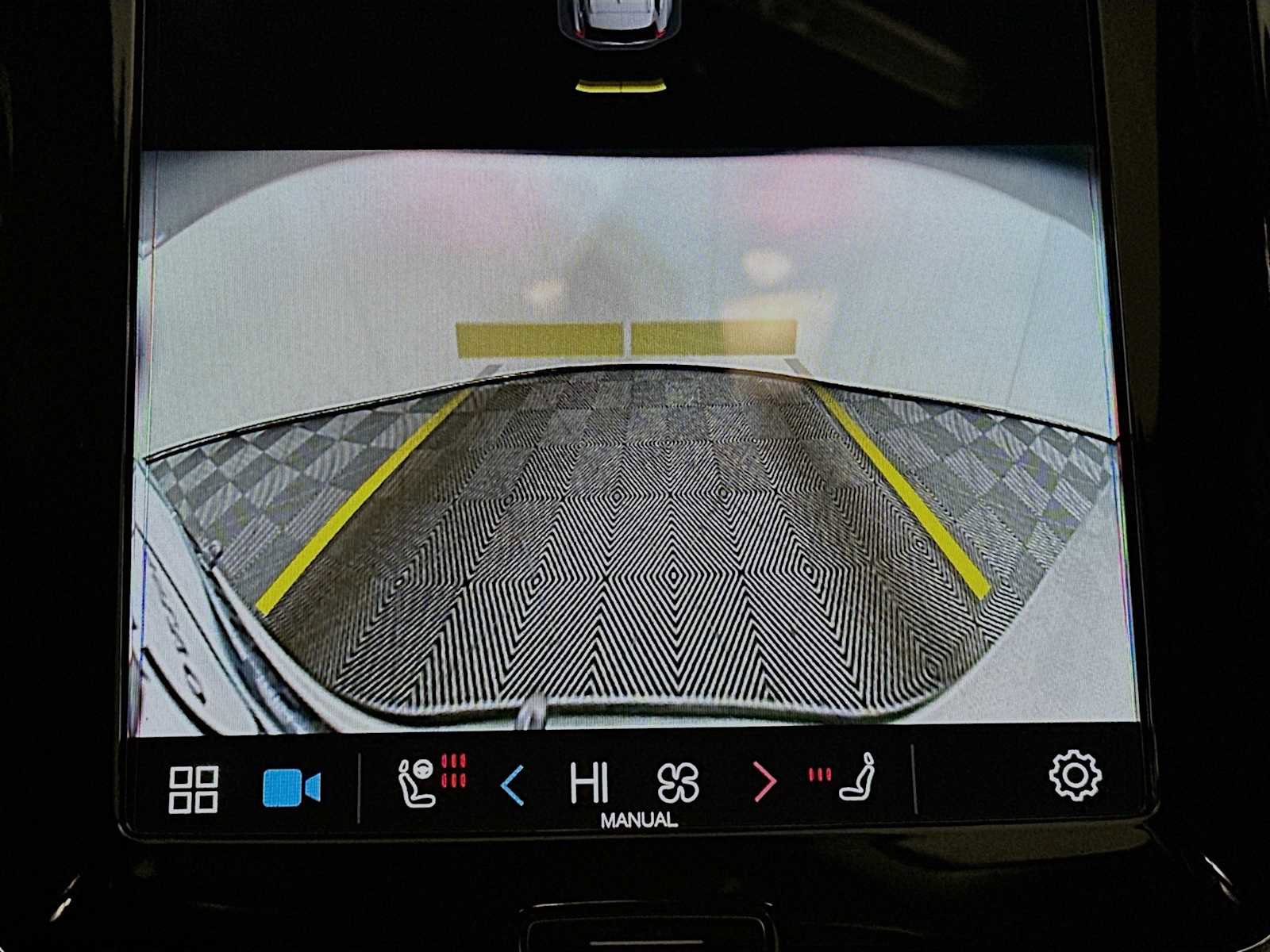 Certified 2023 Volvo XC90 B6 Ultimate image 15