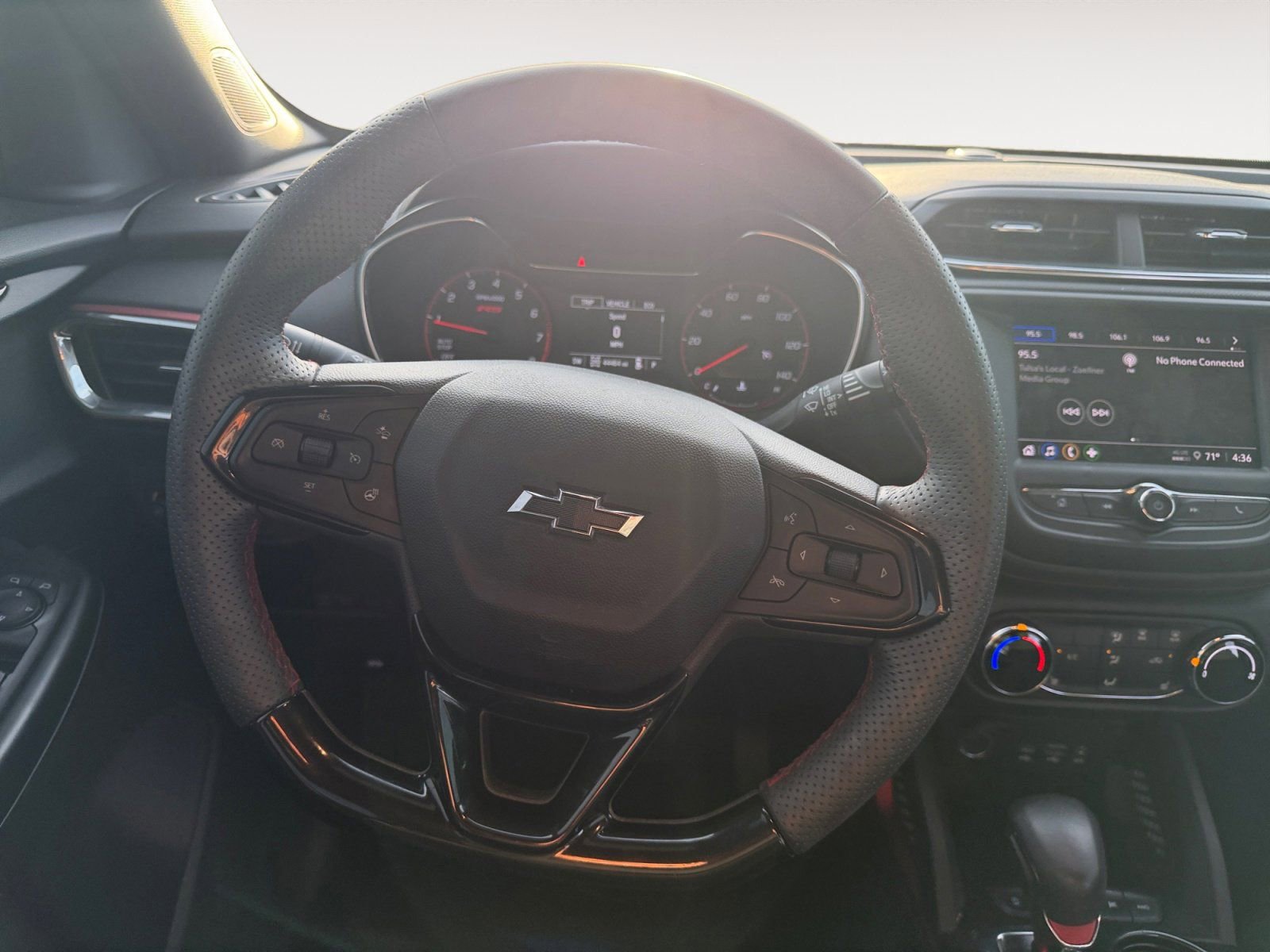 Used 2023 Chevrolet TrailBlazer RS image 12