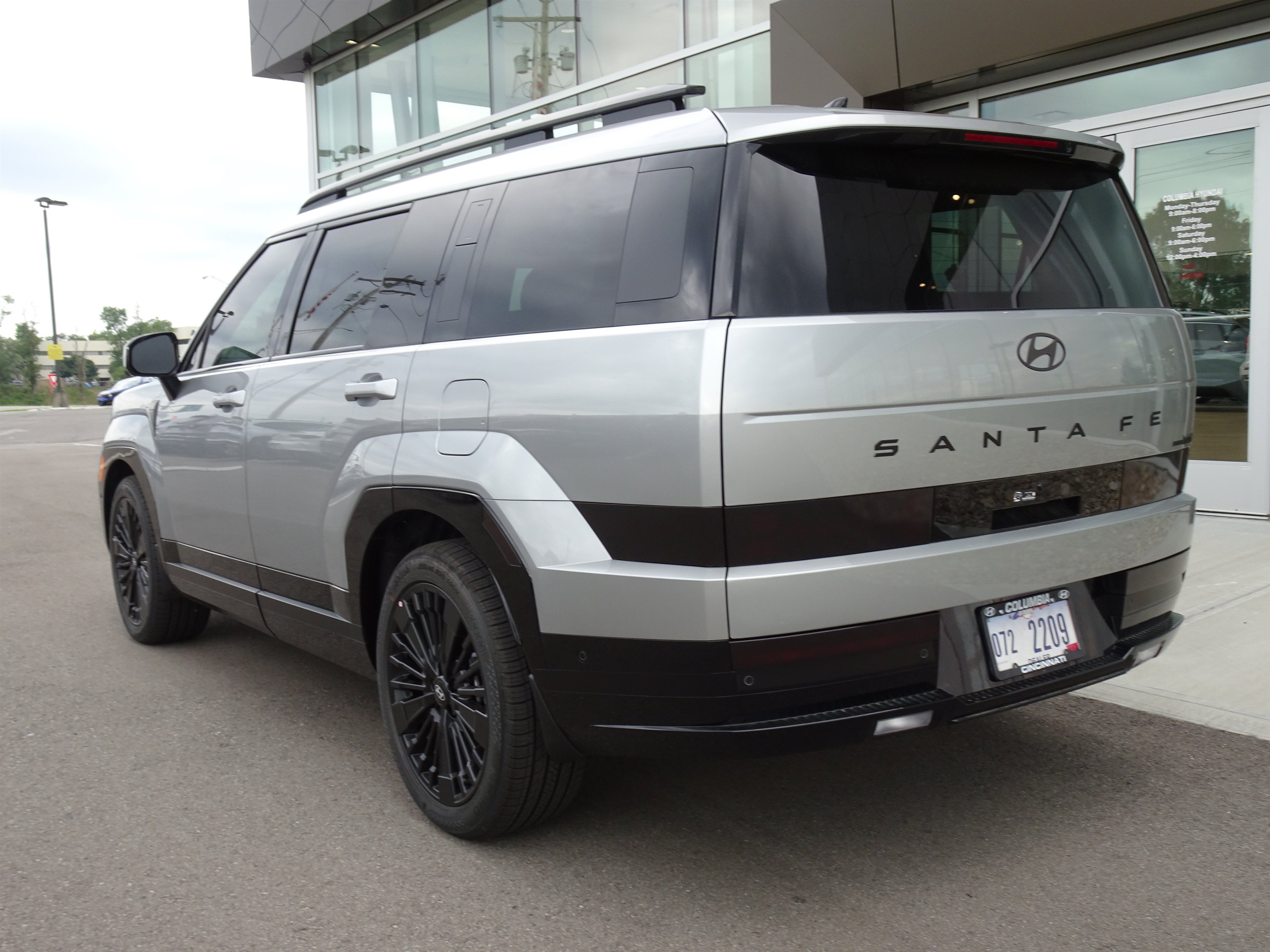 New 2025 Hyundai Santa Fe Calligraphy AWD/4WD image 3