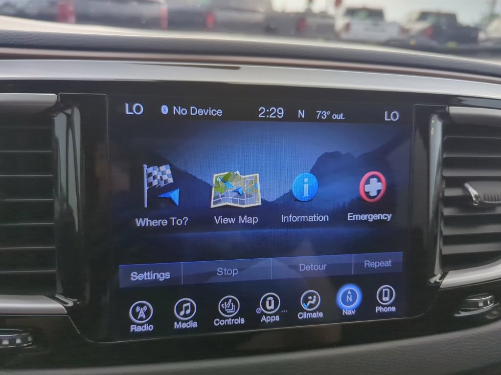Used 2017 Chrysler Pacifica Touring Plus FWD image 19