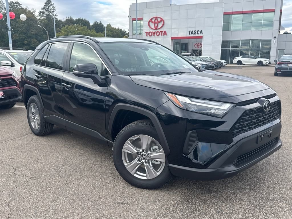 New 2025 Toyota RAV4 XLE