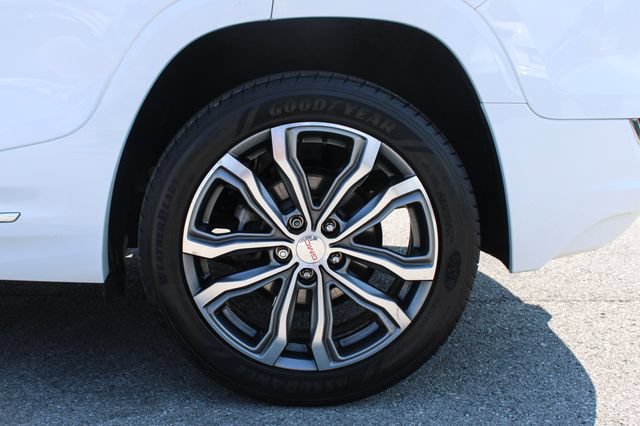 Used 2019 GMC Terrain Denali w/ Comfort Package FWD image 36