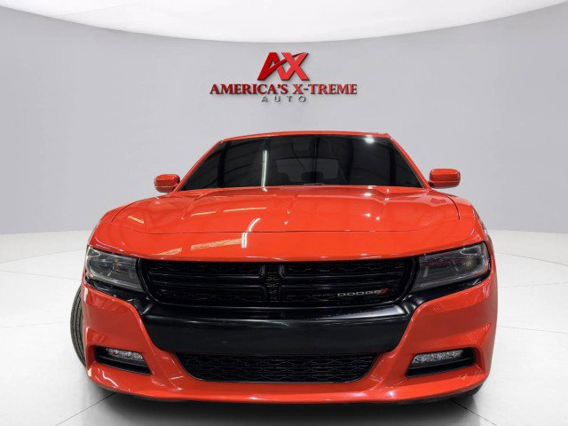 Used 2022 Dodge Charger SXT image 2