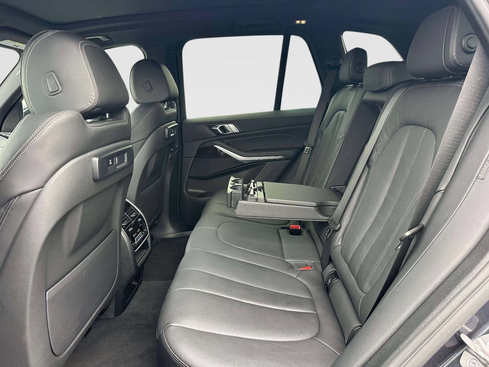 Used 2021 BMW X5 xDrive40i w/ Premium Package 2 AWD/4WD image 13