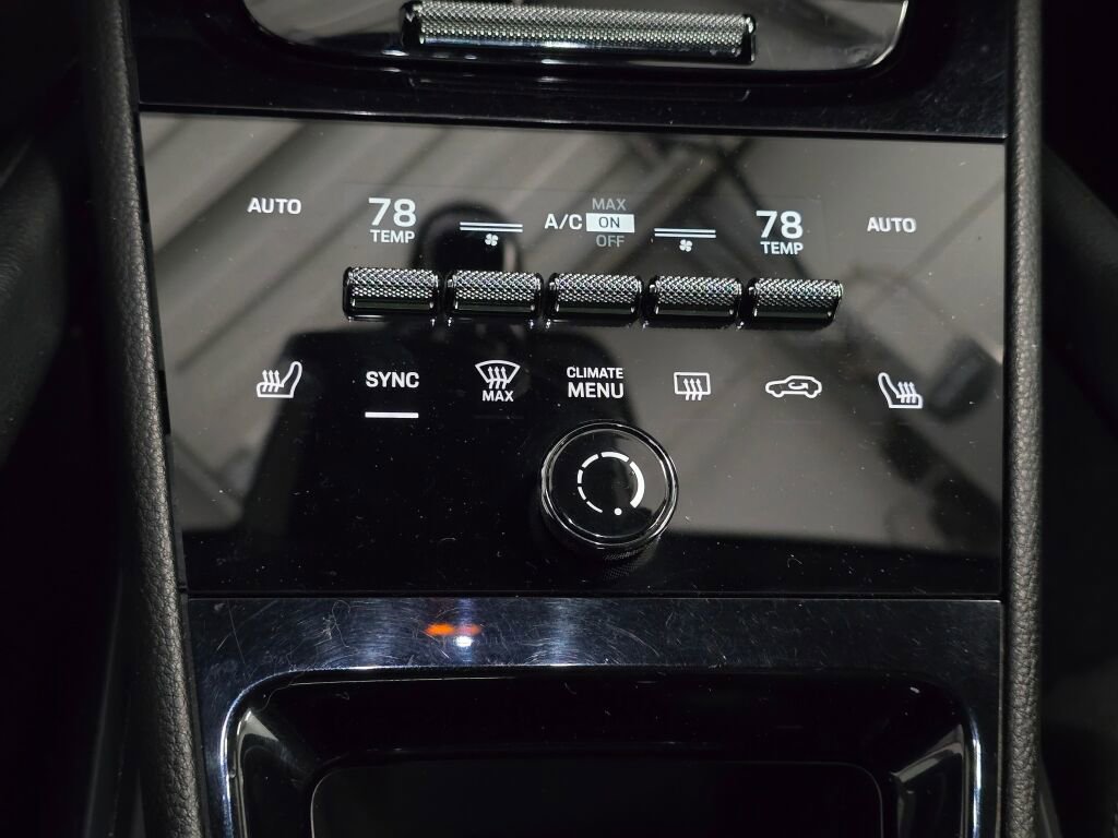 Used 2024 Porsche Cayenne image 17