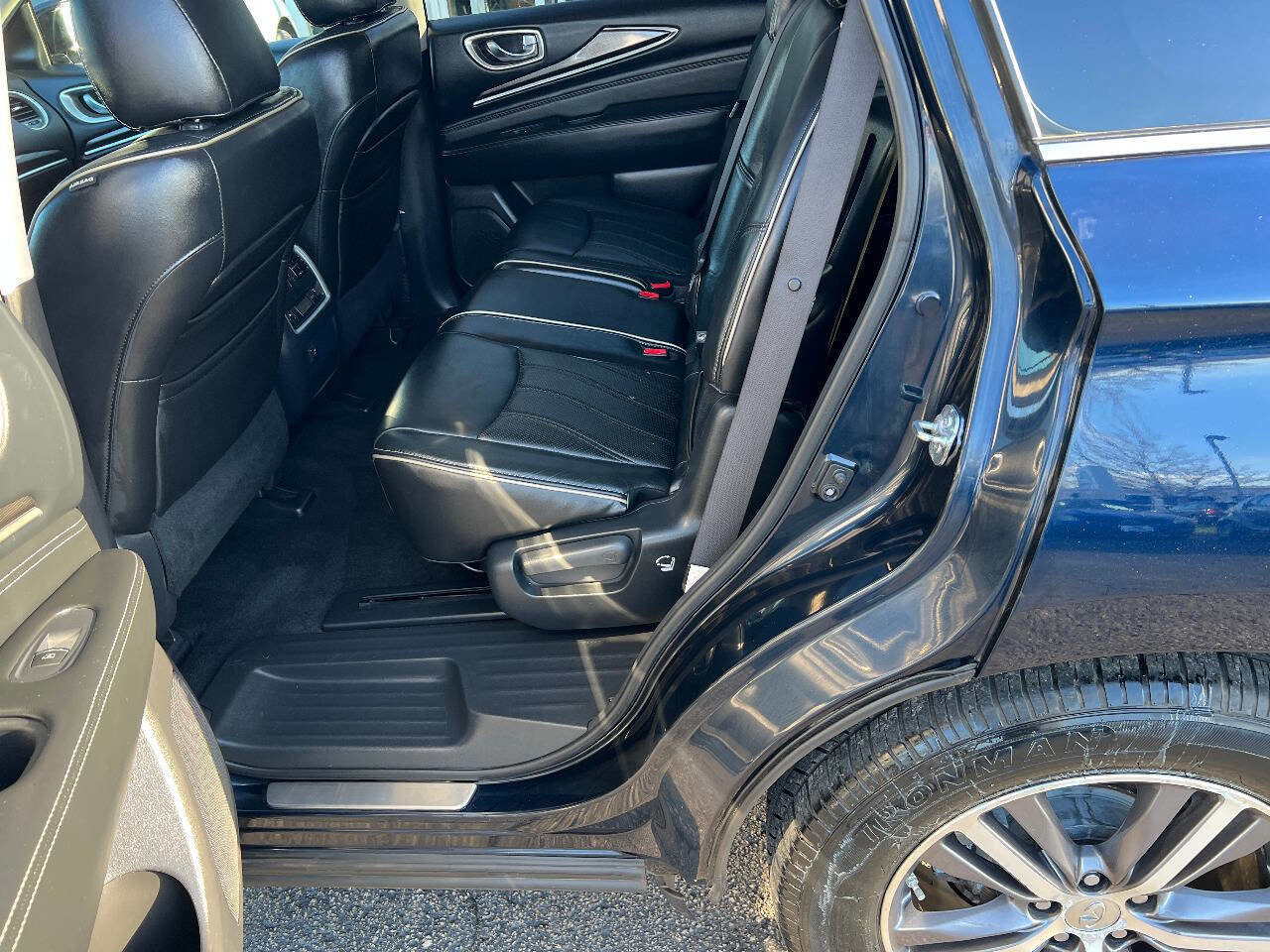 Used 2017 INFINITI QX60 Luxe w/ Premium Plus Package AWD/4WD image 20