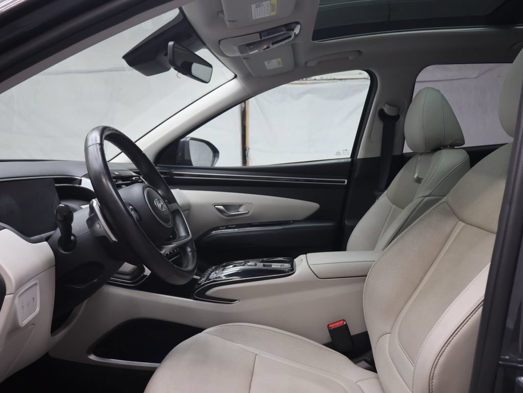 Used 2023 Hyundai Tucson Limited AWD/4WD image 16