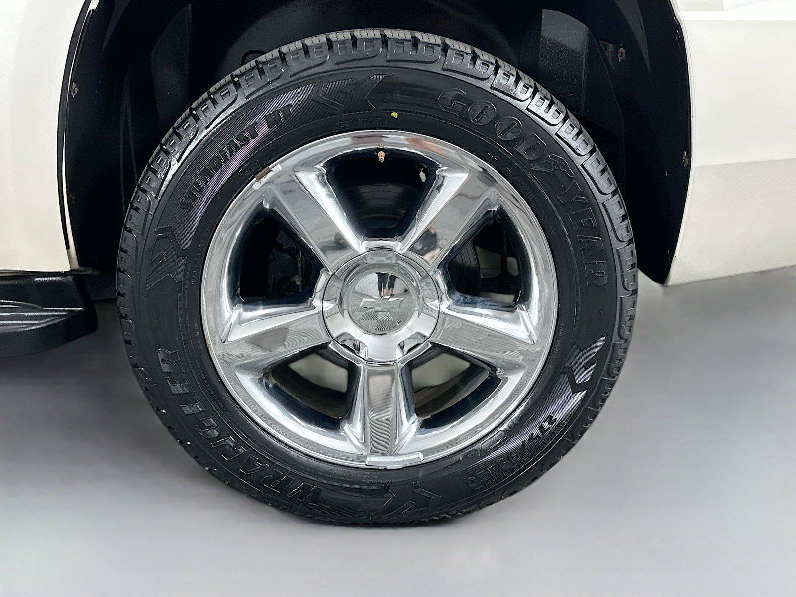 Used 2013 Chevrolet Tahoe LTZ AWD/4WD image 32