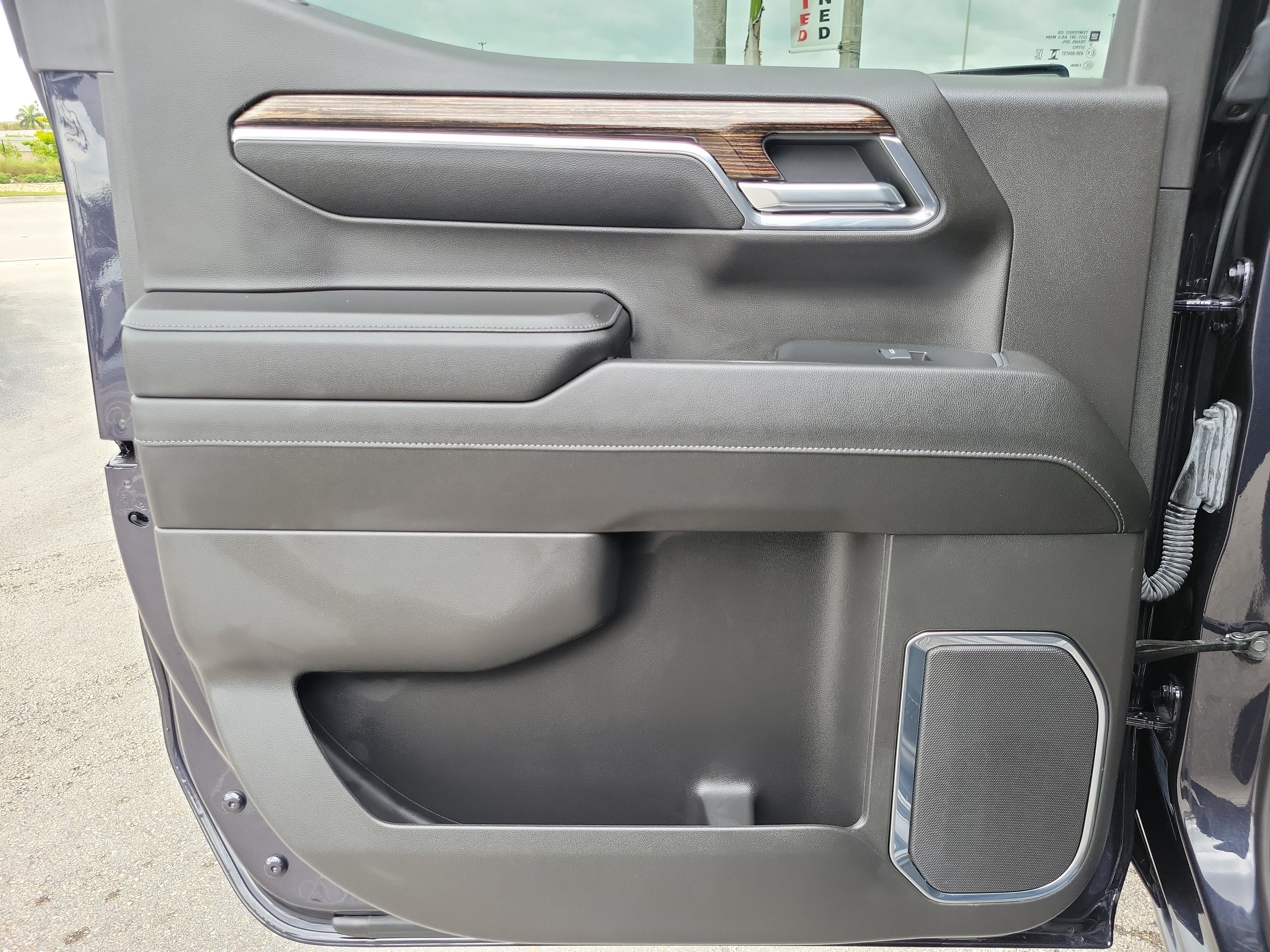Used 2024 GMC Sierra 1500 Elevation AWD/4WD image 25