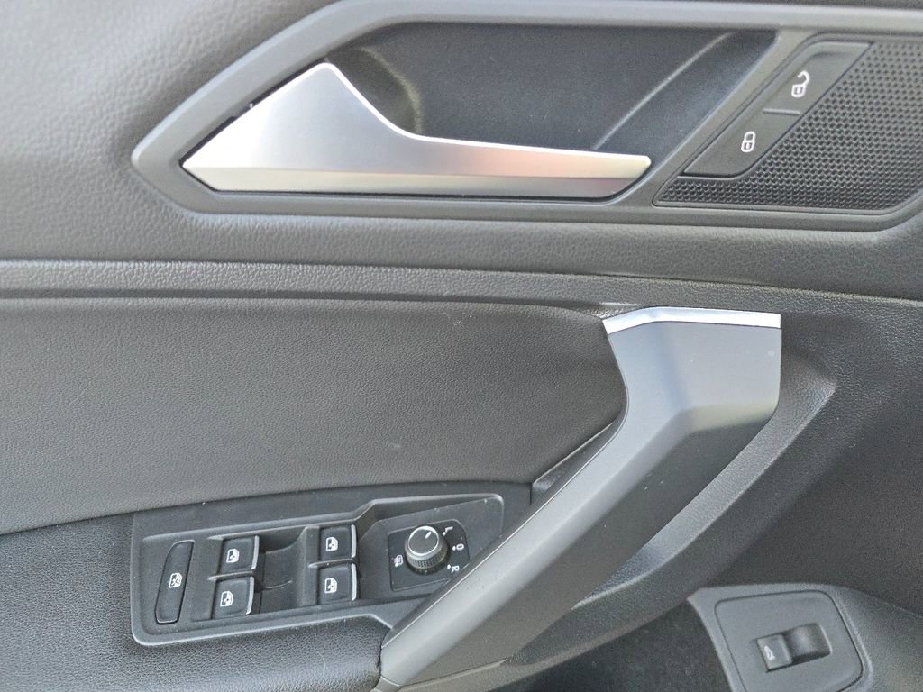 Used 2019 Volkswagen Tiguan SEL image 30