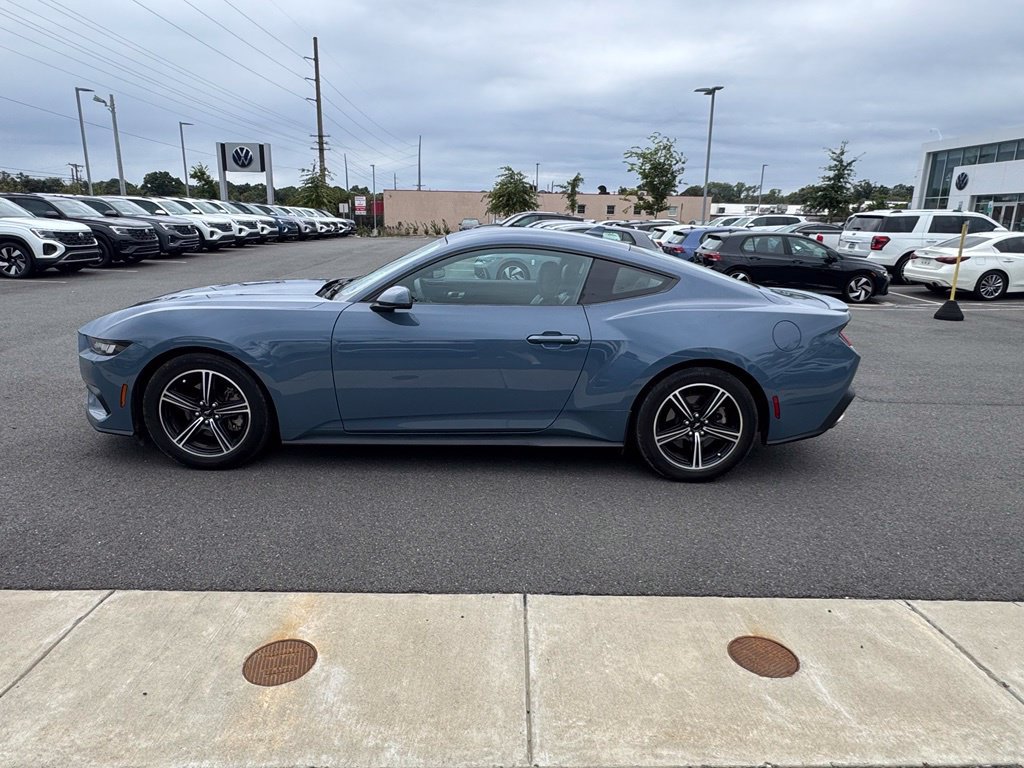 Used 2024 Ford Mustang Premium RWD image 4
