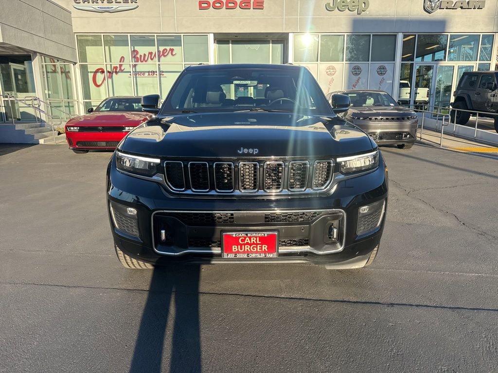 Used 2022 Jeep Grand Cherokee Overland image 2