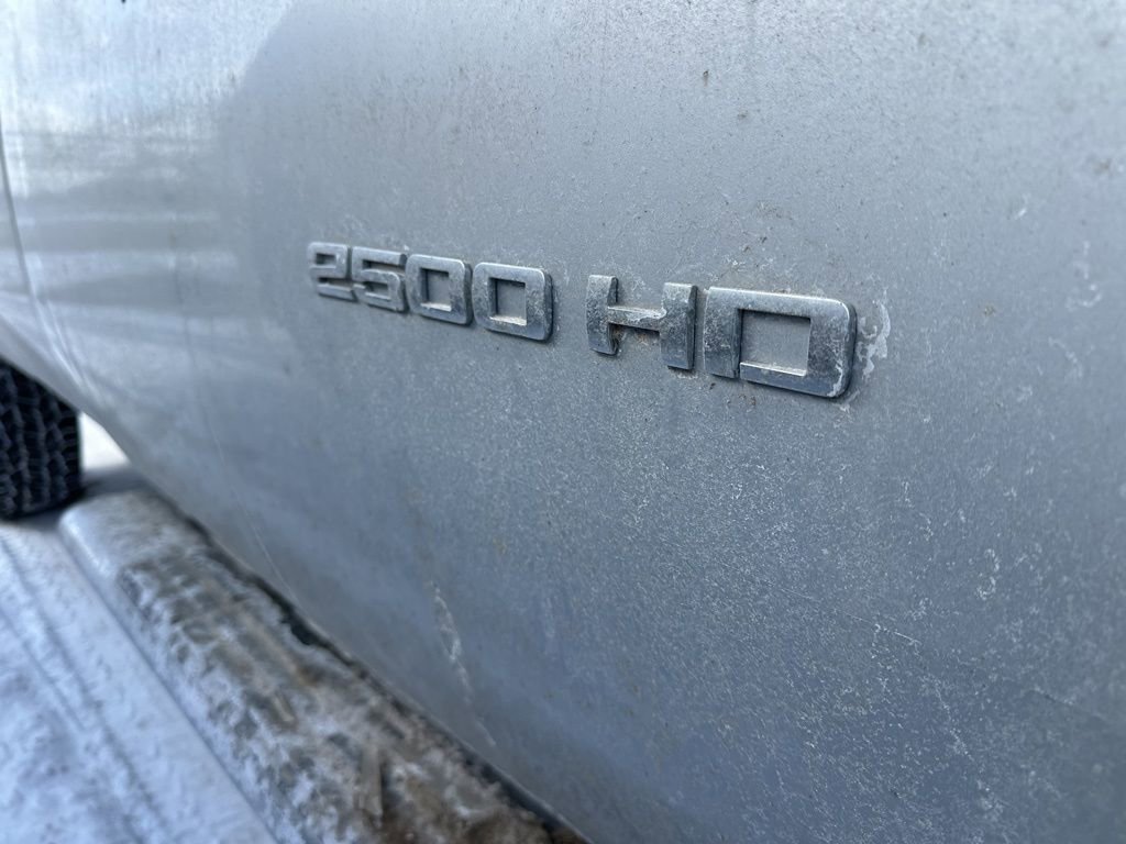 Used 2012 Chevrolet Silverado 2500 W/T w/ Snow Plow Prep Package image 8