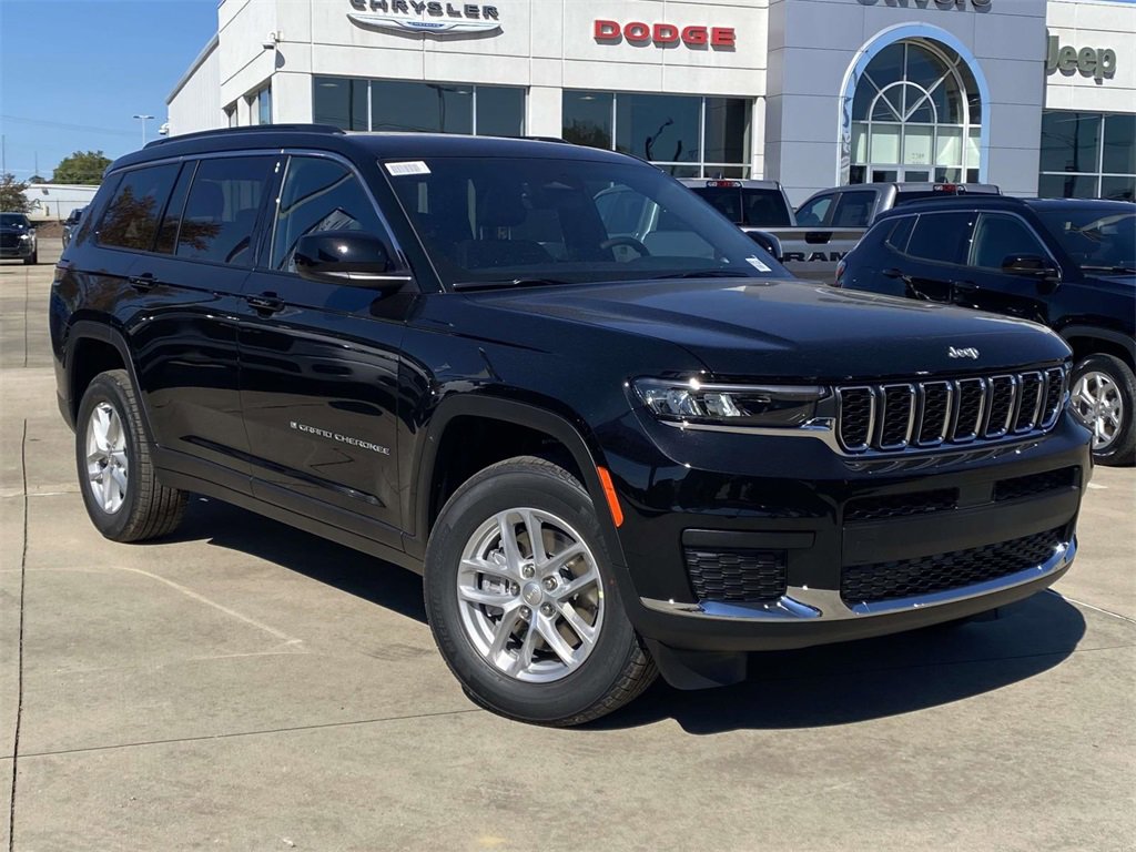 New 2025 Jeep Grand Cherokee L Laredo image 27