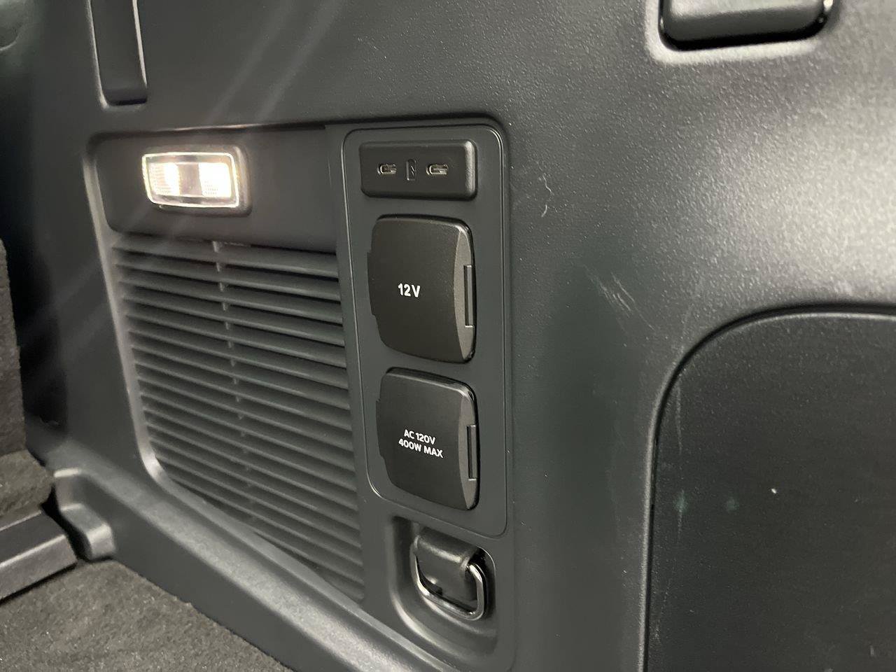 Used 2025 Ford Expedition Tremor AWD/4WD image 37