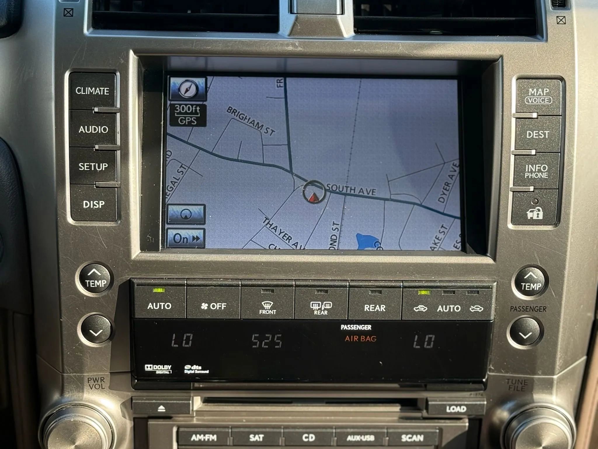 Used 2011 Lexus GX 460 image 17