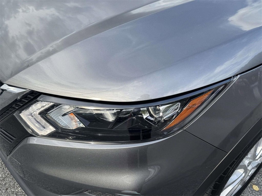 Used 2020 Nissan Rogue Sport SV w/ Technology Package image 10