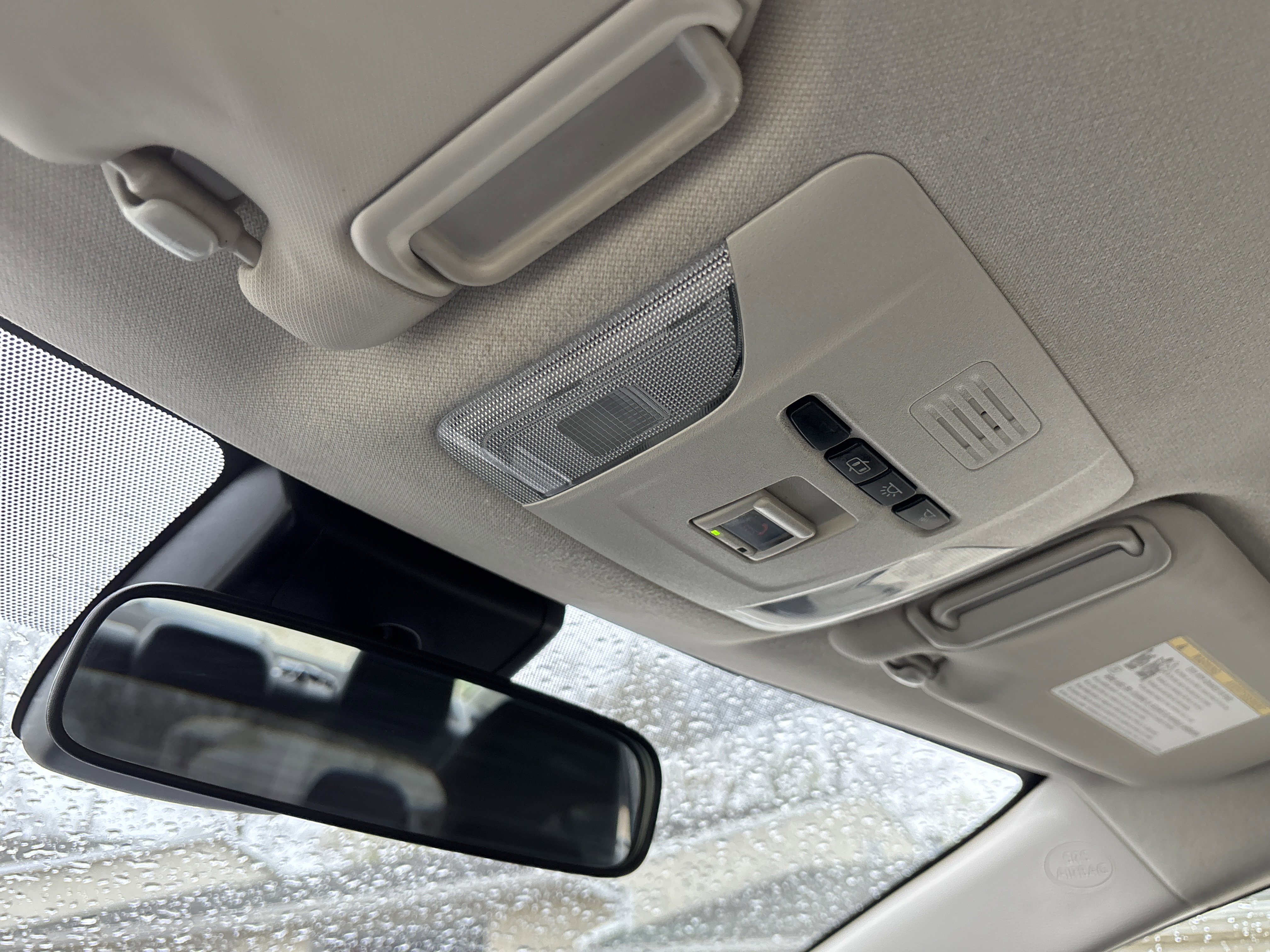 Used 2022 Toyota Corolla LE FWD image 19