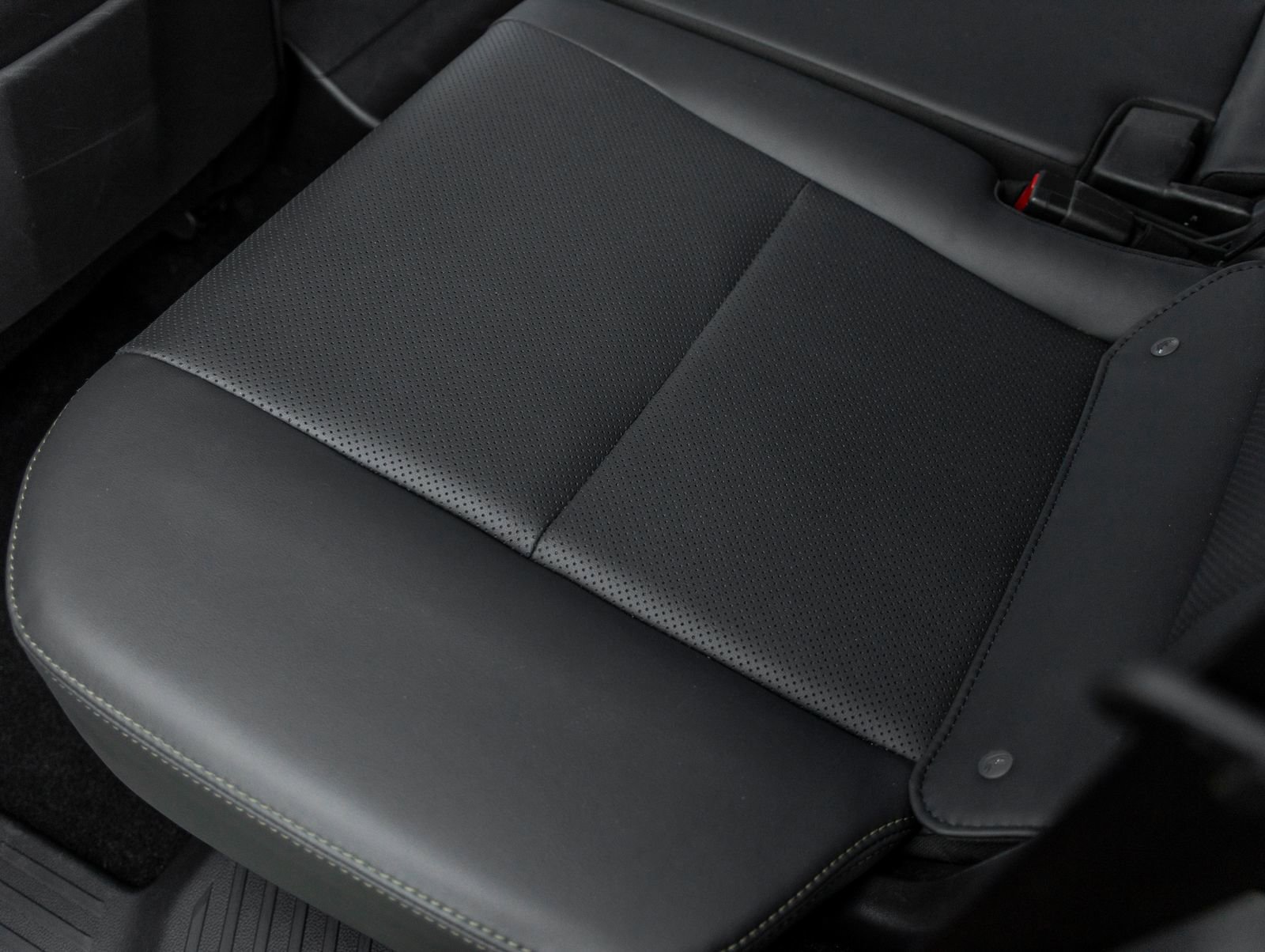 Used 2024 Lexus GX 550 550 Overtrail image 34