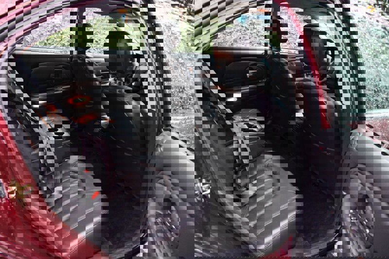 Used 2000 Chrysler LHS image 6