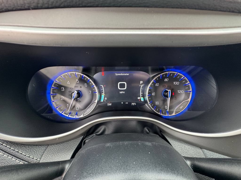 New 2027 Chrysler Pacifica Select FWD image 24