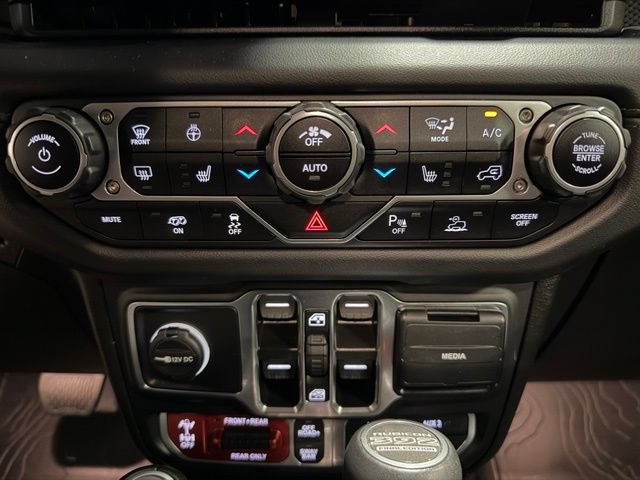 Used 2024 Jeep Wrangler Unlimited Rubicon 392 AWD/4WD image 39