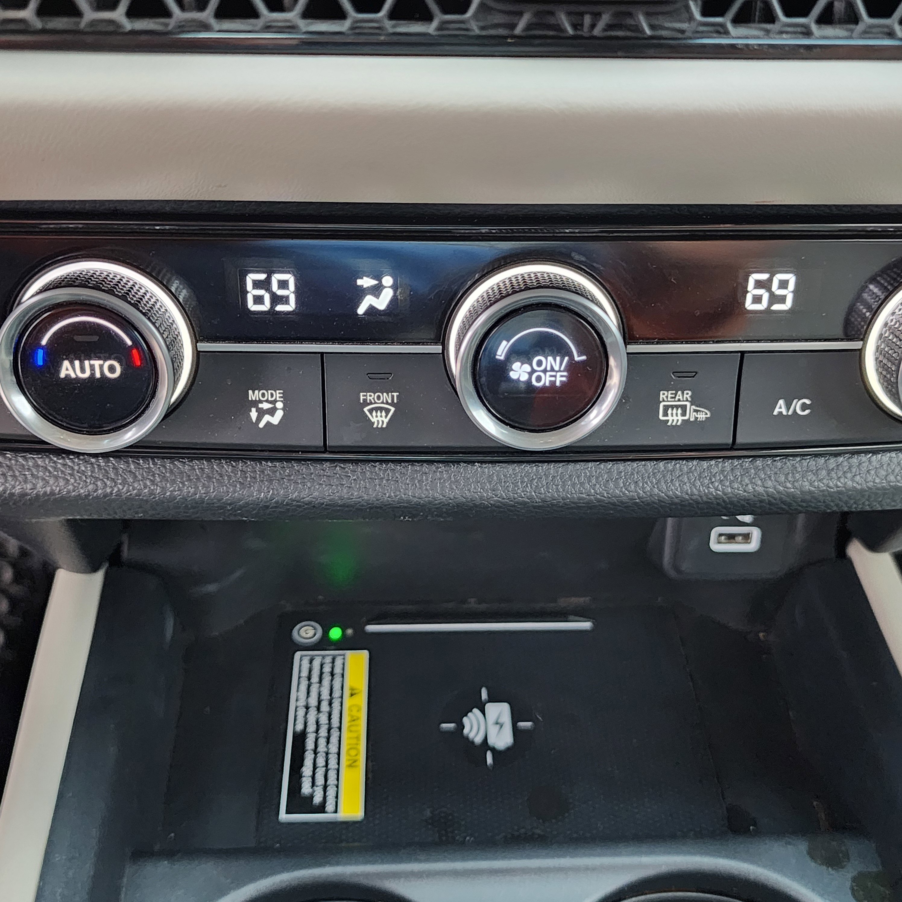 Certified 2024 Honda HR-V EX-L image 4