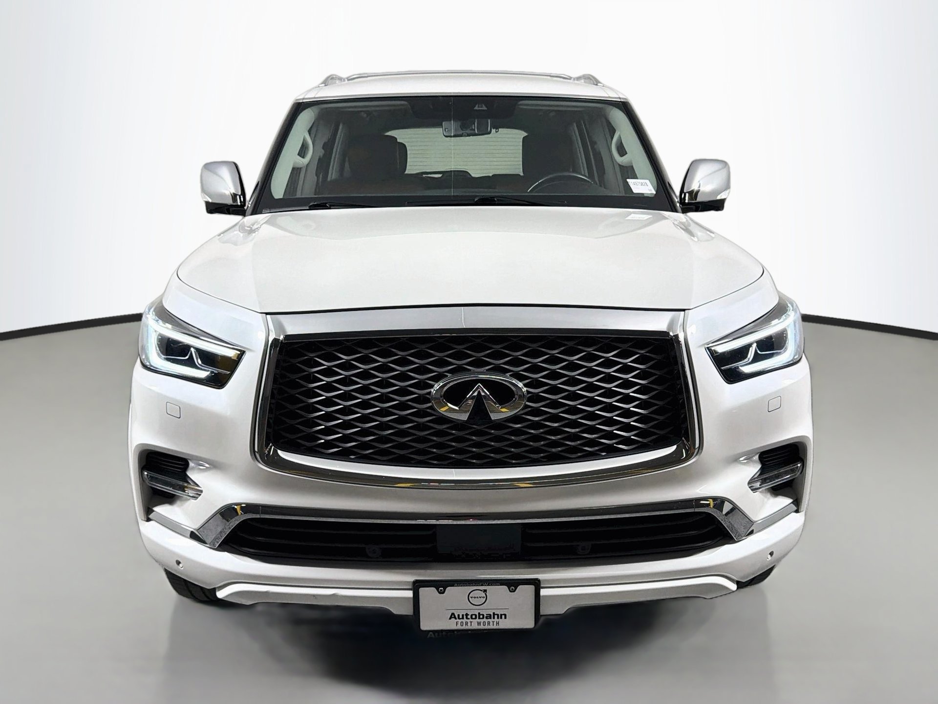 Used 2019 INFINITI QX80 Luxe w/ Proactive Package RWD image 2
