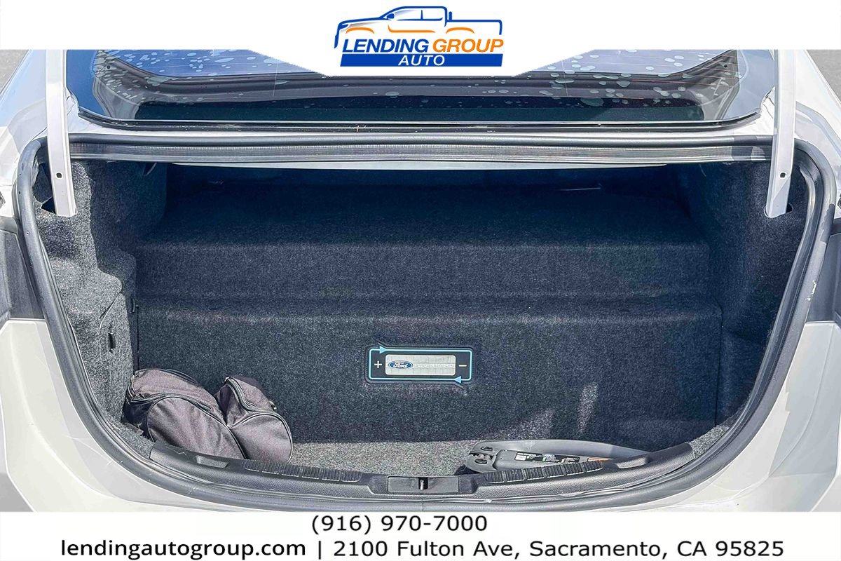 Used 2017 Ford Fusion Energi Titanium FWD image 24