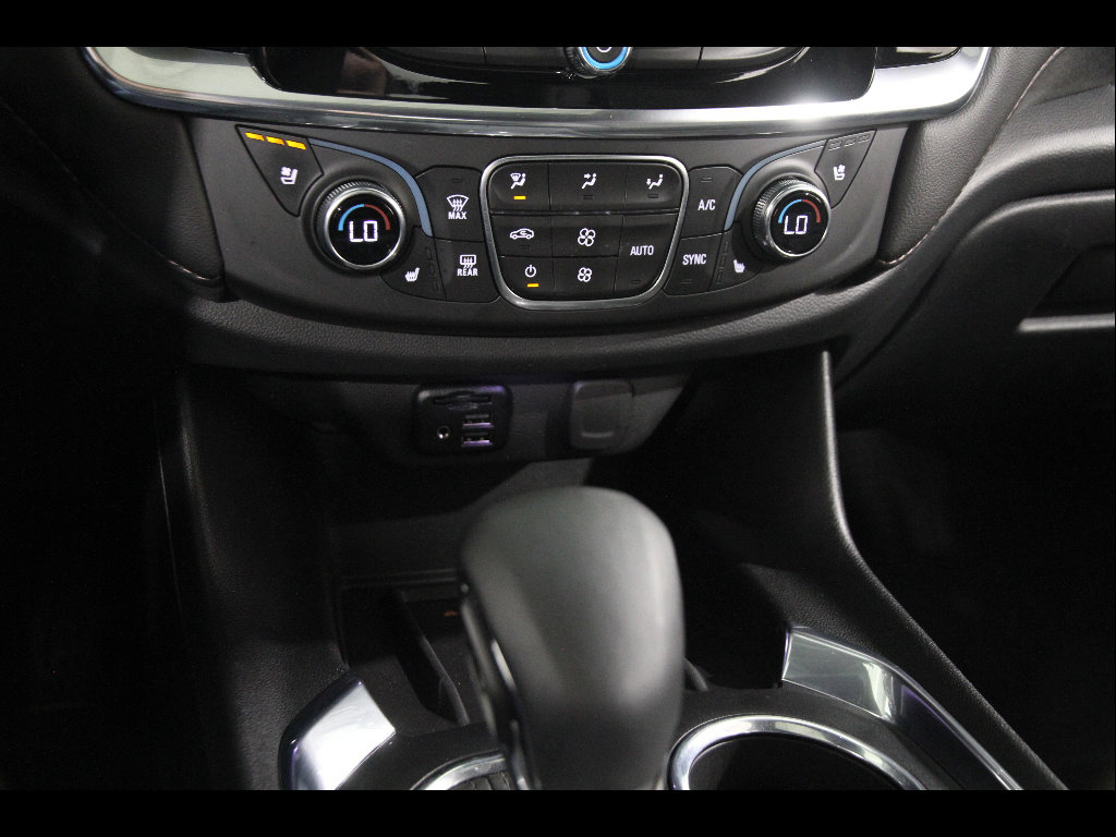 Certified 2023 Chevrolet Traverse High Country w/ LPO, Floor Liner Package image 16