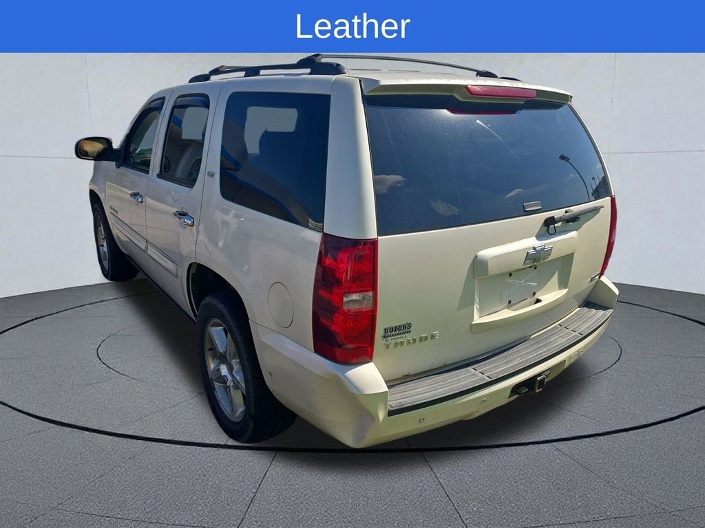 Used 2008 Chevrolet Tahoe LTZ w/ LTZ Preferred Equipment Group AWD/4WD image 3