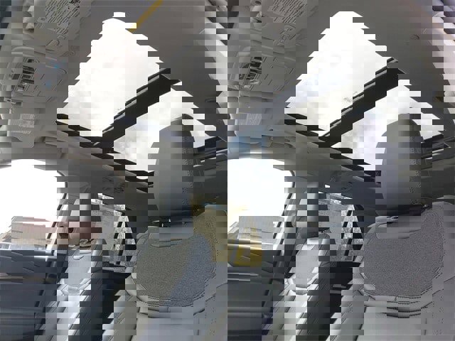 New 2025 Ford Explorer Active w/ Active Comfort Package image 15