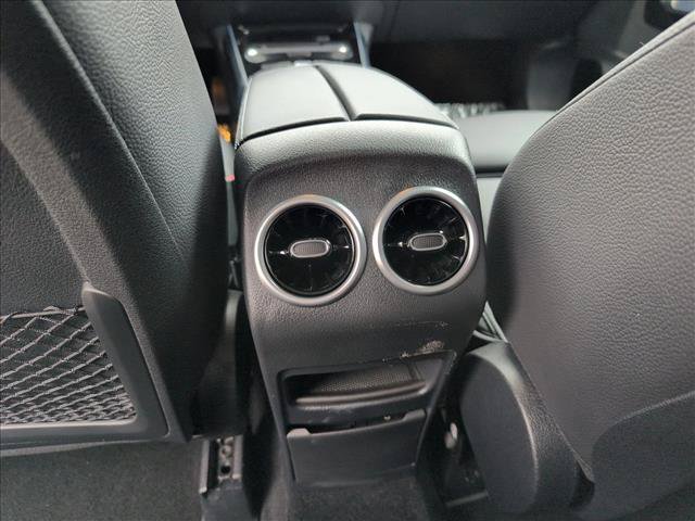 Used 2026 Mercedes-Benz GLB 250 4MATIC image 19