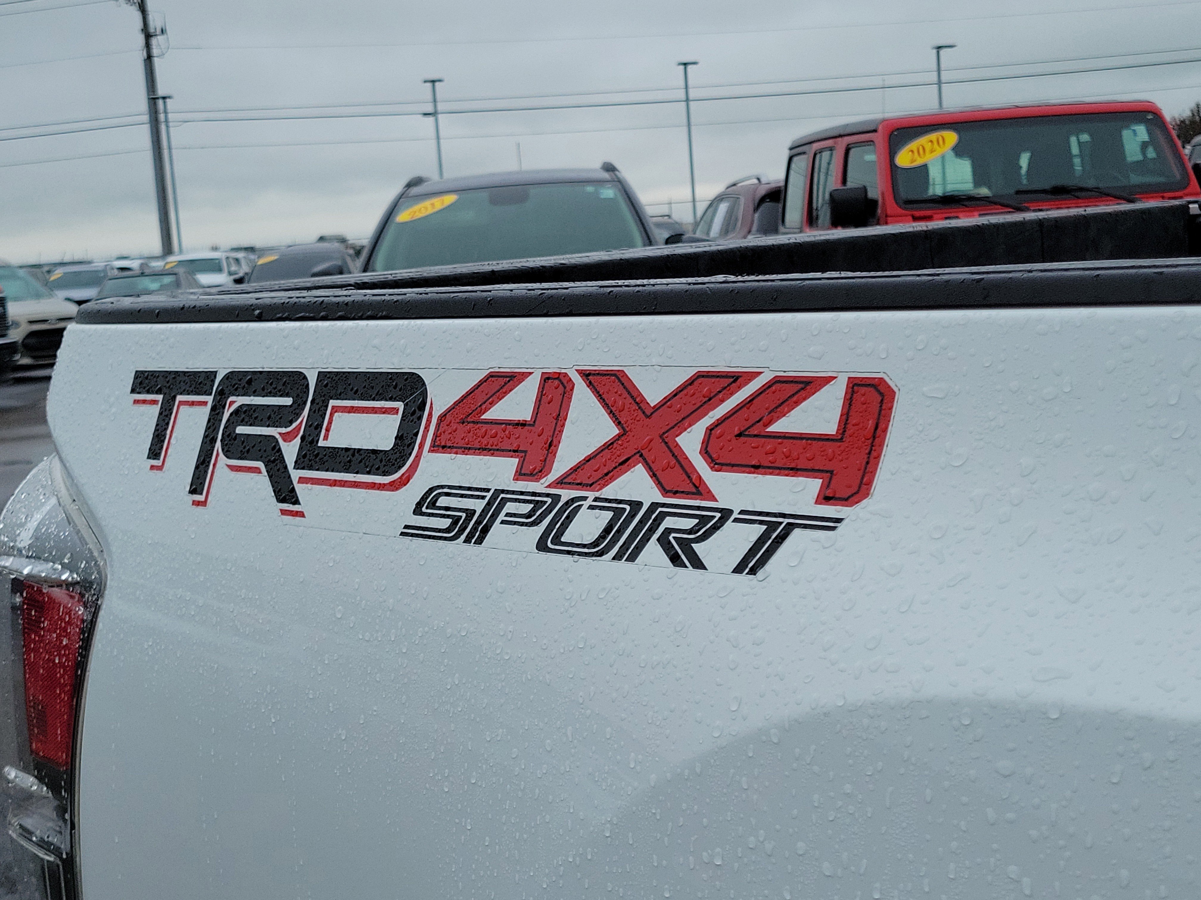 Used 2020 Toyota Tacoma TRD Sport image 7