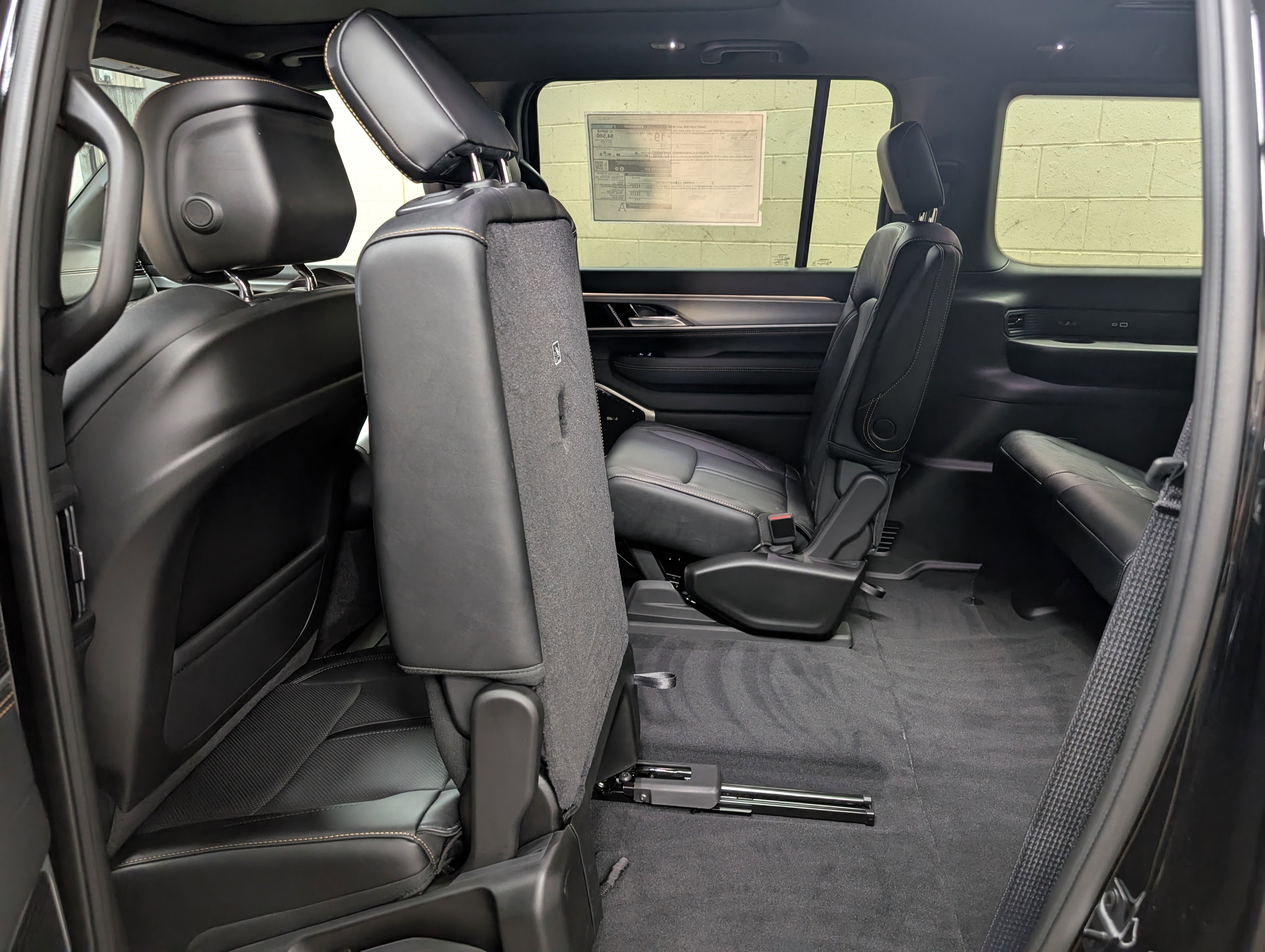 New 2026 Jeep Grand Wagoneer 4WD image 15