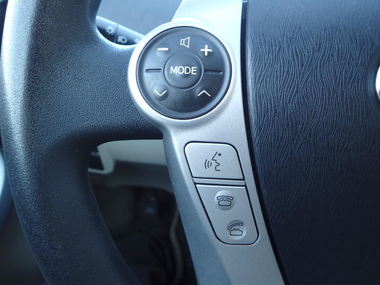 Used 2011 Toyota Prius Three w/ Appearance Pkg FWD image 15